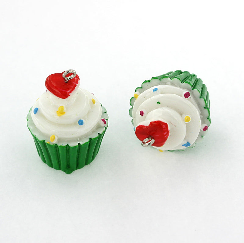 4 breloques cupcake en résine 3D - K117