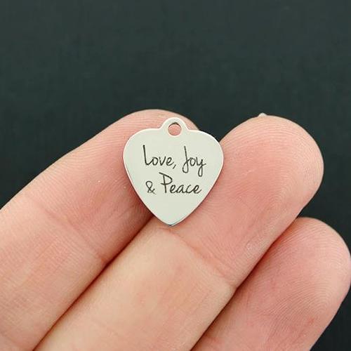 Love, Joy &amp; Peace Petit Coeur en Acier Inoxydable - BFS012-3101