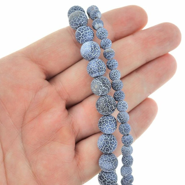 Perles d'agate naturelle rondes 6mm - 10mm - Choisissez votre taille - Craquelé bleu marine patiné - 1 brin complet de 15,5" - BD2342