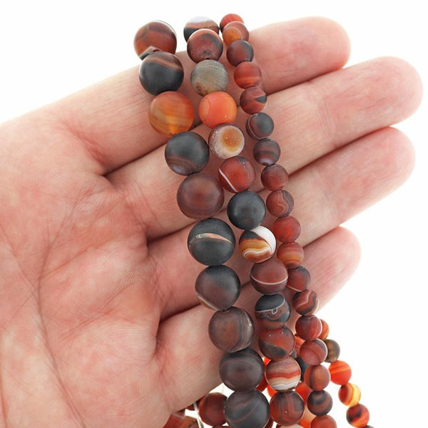 Perles d'agate naturelle rondes 6mm -10mm - Choisissez votre taille - Gris anthracite et Orange - 1 brin complet de 14,5" - BD2534