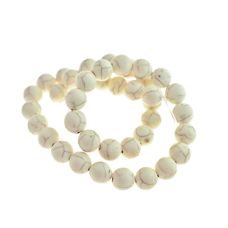 Perles synthétiques rondes en howlite 6 mm - 10 mm - Choisissez votre taille - Blanc crème - 1 brin complet - BD2783